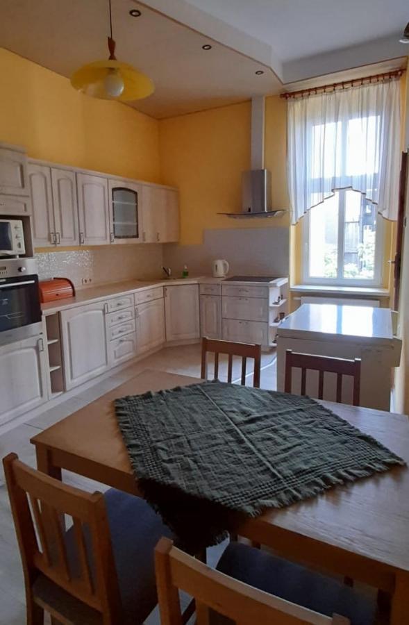 Apartament Kasztanowy Apartment Гливице Екстериор снимка