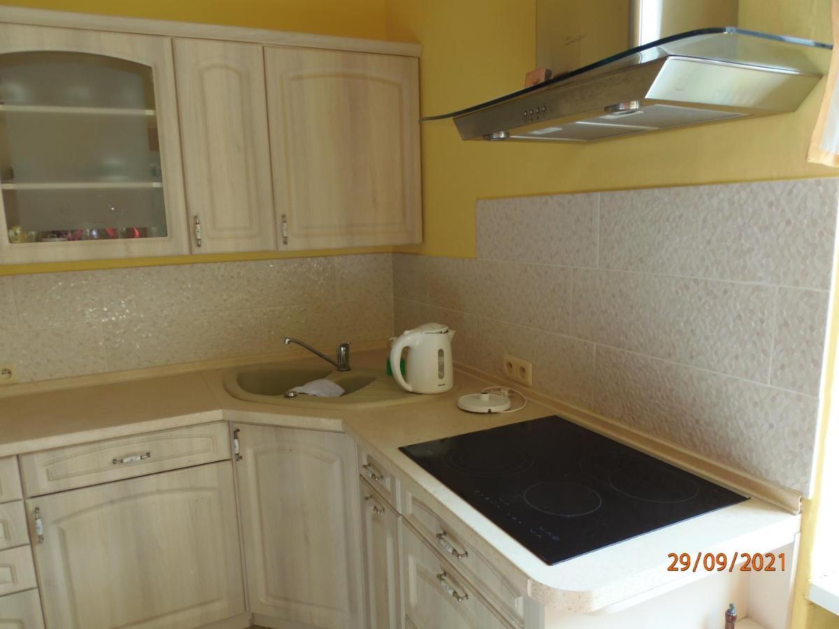 Apartament Kasztanowy Apartment Гливице Екстериор снимка