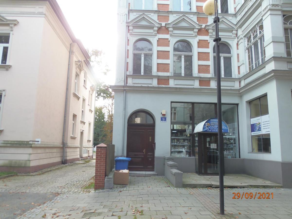 Apartament Kasztanowy Apartment Гливице Екстериор снимка